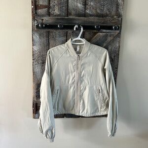 Women's Lululemon Cropped Full Zipper Light Weight Jacket